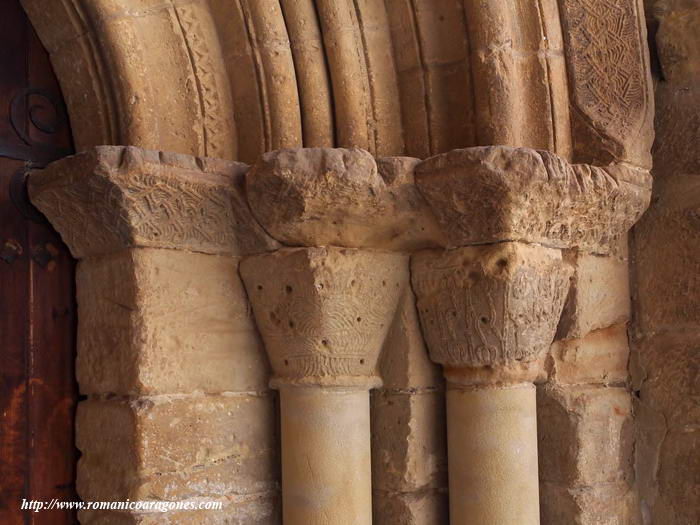 CAPITELES DE PORTADA DE ACCESO A CLAUSTRO